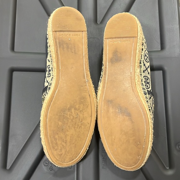 Tori Burch Jungle Slip Ons - Picture 2 of 3